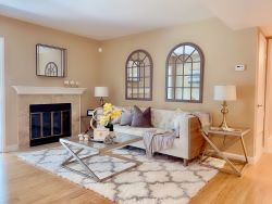 Cute Single story updated townhome at Park Villas Pleasanton