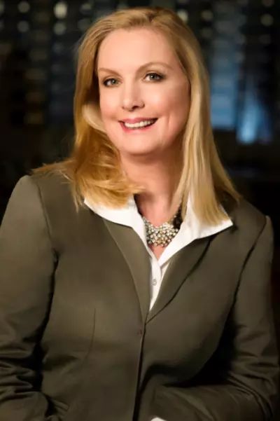Cathy Lutz