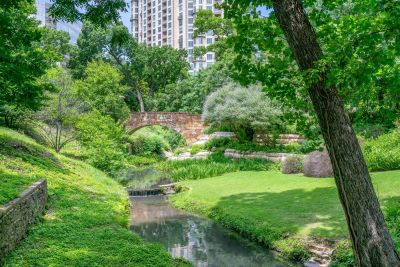 Building a Sense of Community in a Turtle Creek High-Rise