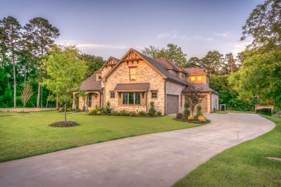 Vital Things for Seniors to Consider When Shopping Around for a New Home