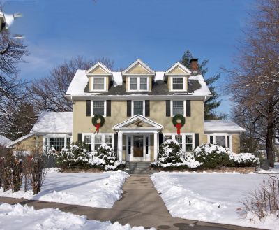 13 Tips For Selling Your Home During The Holidays