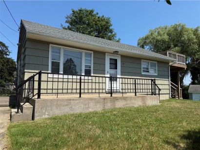 FOR SALE 17 SALTAIRE AVENUE, NARRAGANSETT, RI 02882 $799,900