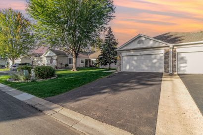 Price Reduced AND Open House Sat &#038; Sun, Nov 1 &#038; 2, from 12-2:00 pm