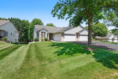 OPEN HOUSE Sun, Aug 9, 12-2pm,  Woodbury 4 BR, 3 BA Townhome