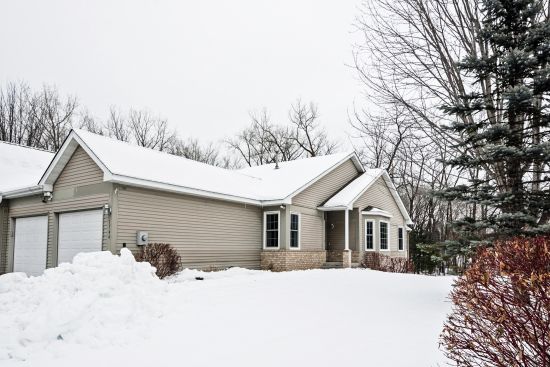 New on Market in Maplewood – OPEN HOUSE!