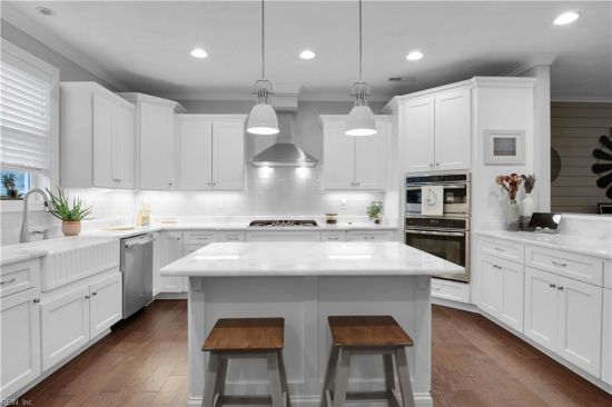 Want to sell your luxury property faster? These 3 tips will do the trick