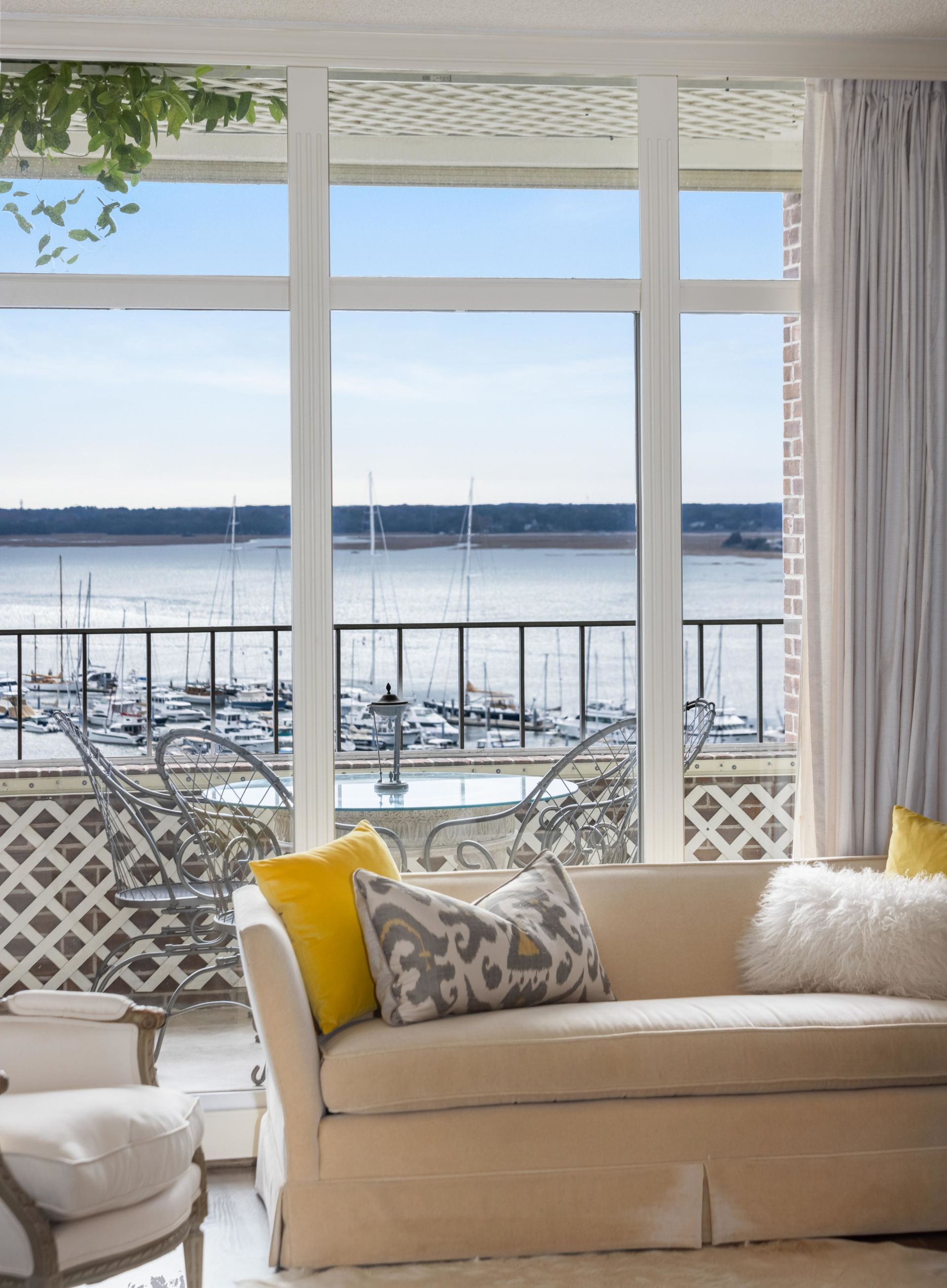 Downtown Luxury Penthouse - The company with a purpose