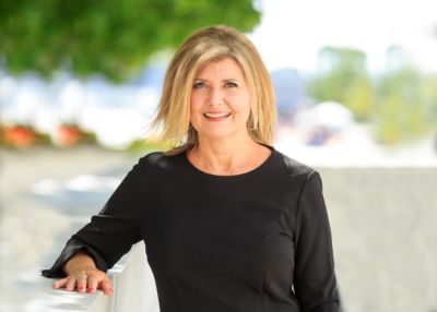 Diane Sluus, ABR, SRES