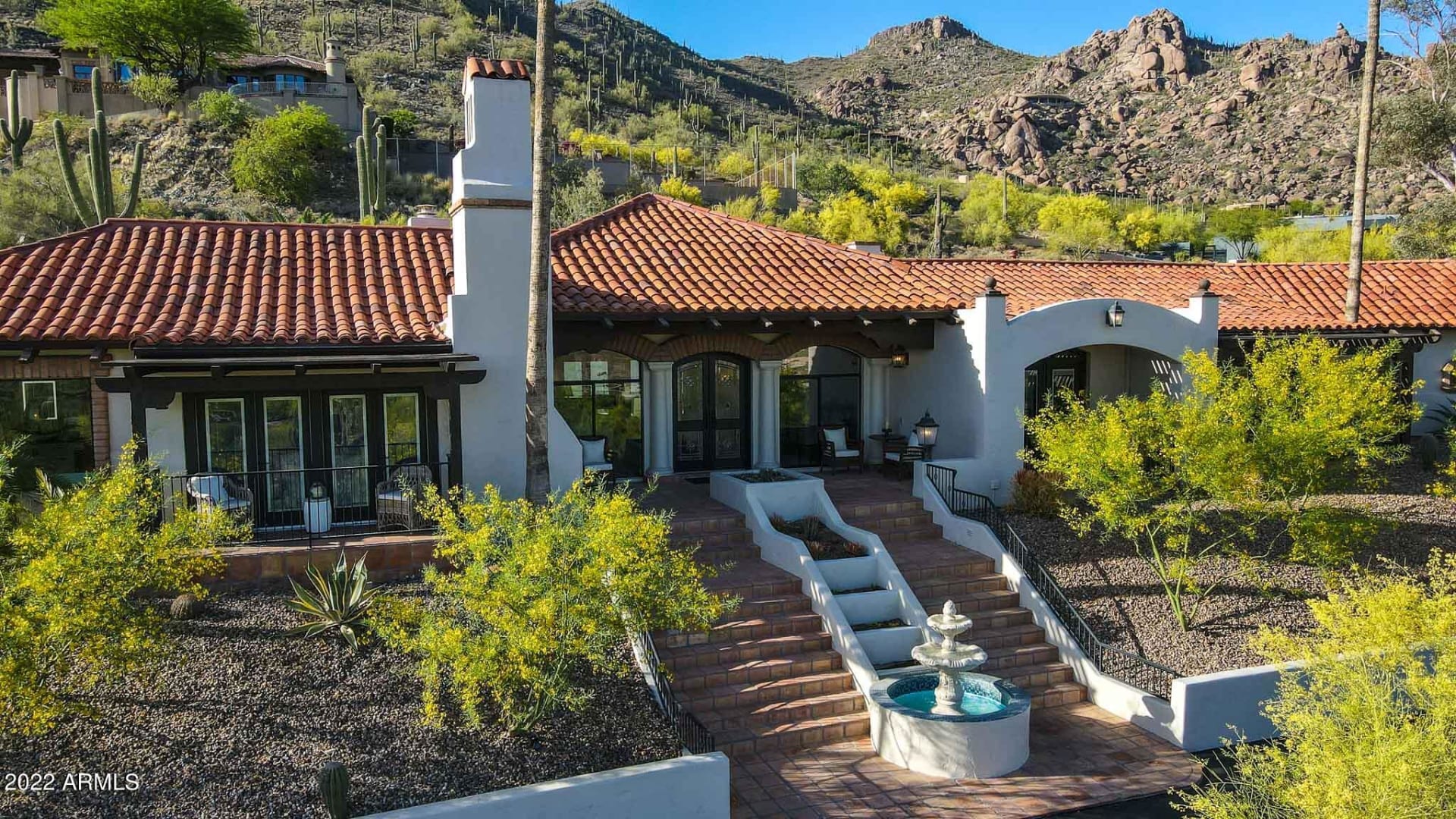 Stacy Paluscio, Courtney Olson & Darcy Whalen Carefree Real Estate