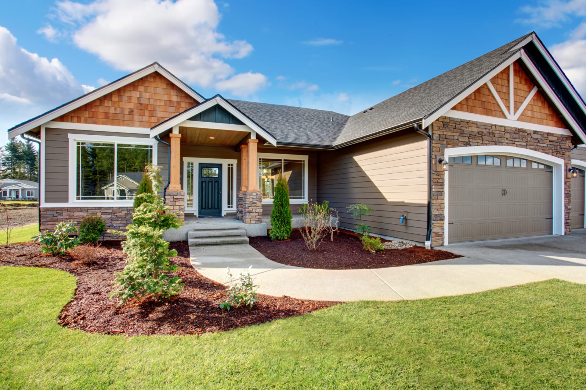 Dayana Cervantes - Realtor