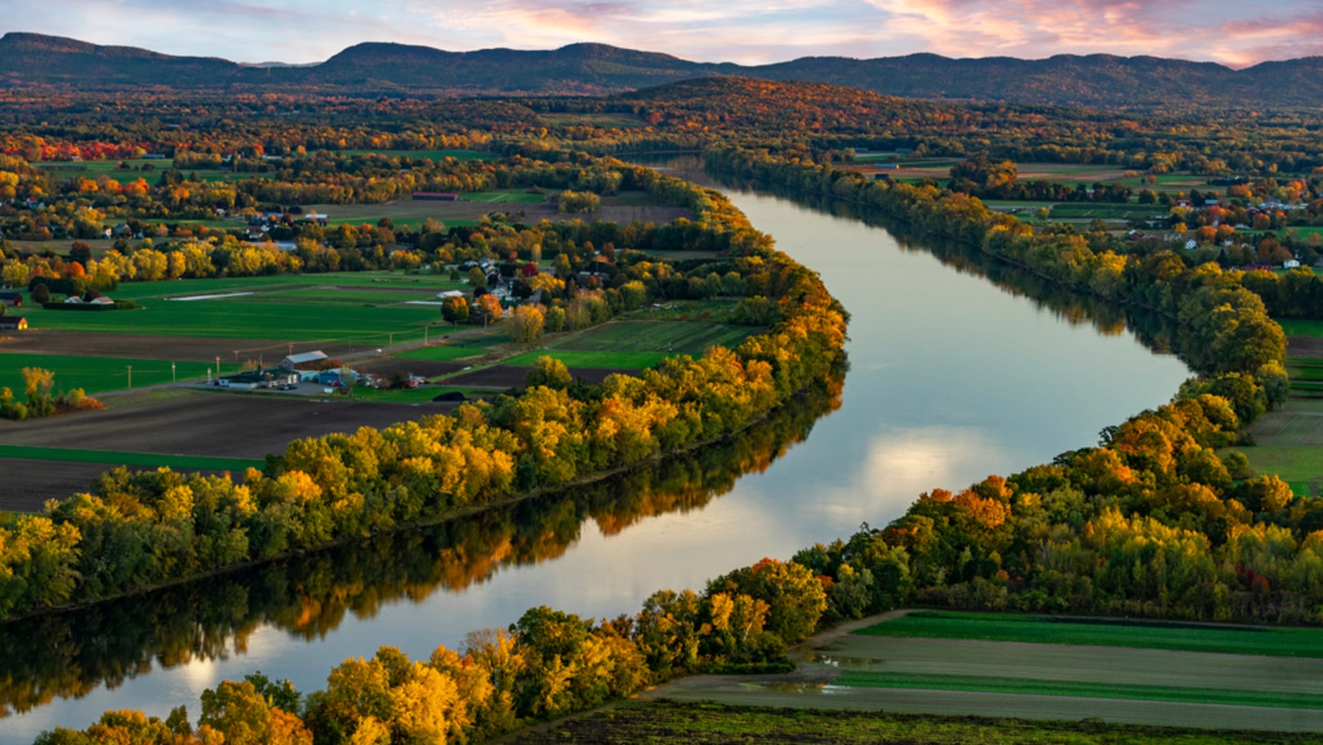 Discover Your Connecticut Community