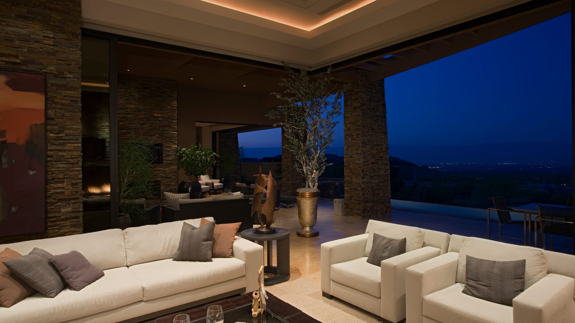 Red Topaz Realty | Luxury Real Estate