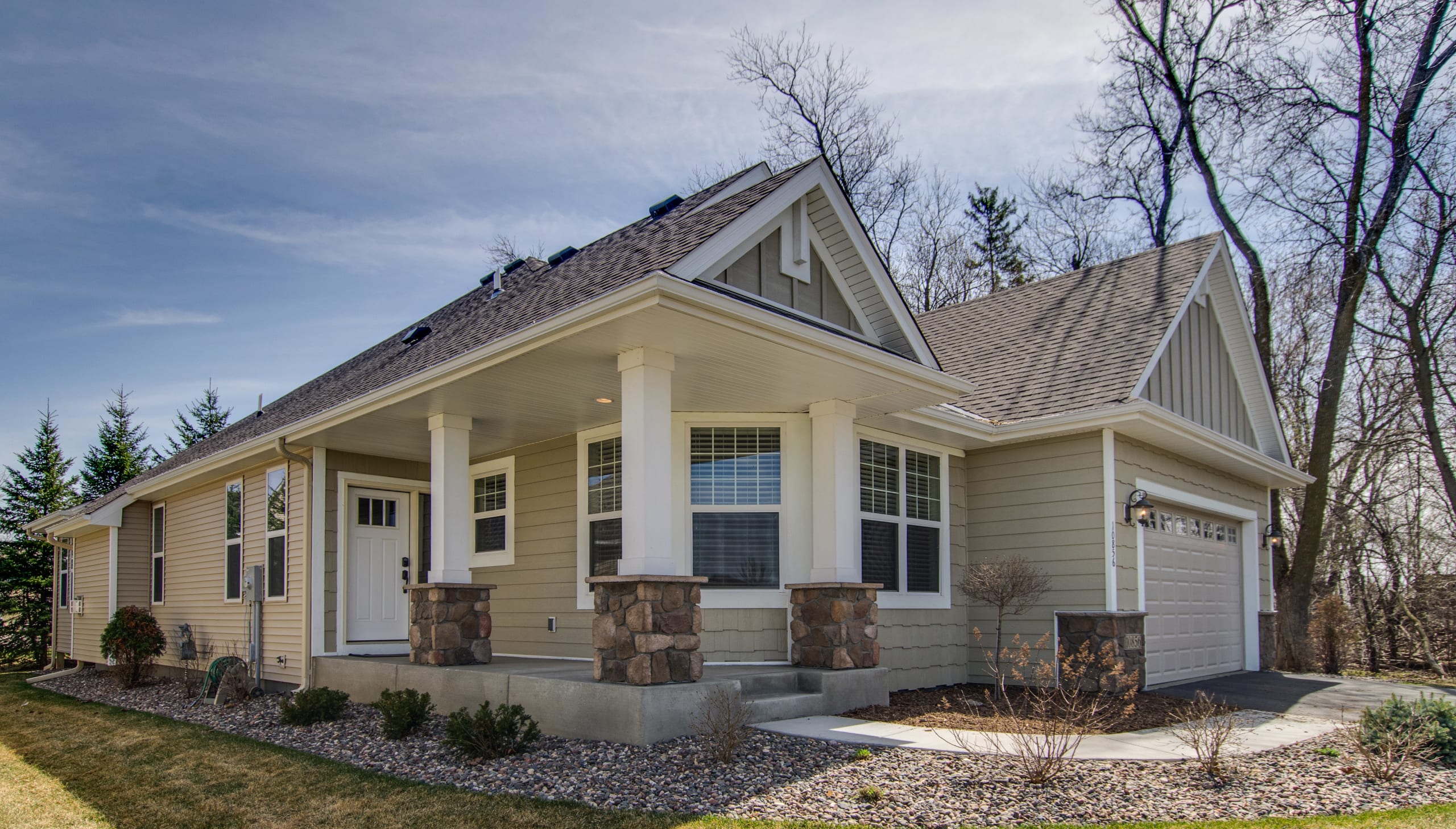 inception-app-prod/Mzk4NDIzMmQtZDE4NC00ZjQwLWIxZTctN2NiMjY4MTg4MDI3/favicon/2015/11/101856 Hawthorn Trl-Detached-Townhouse-Woodbury %281%29.jpg