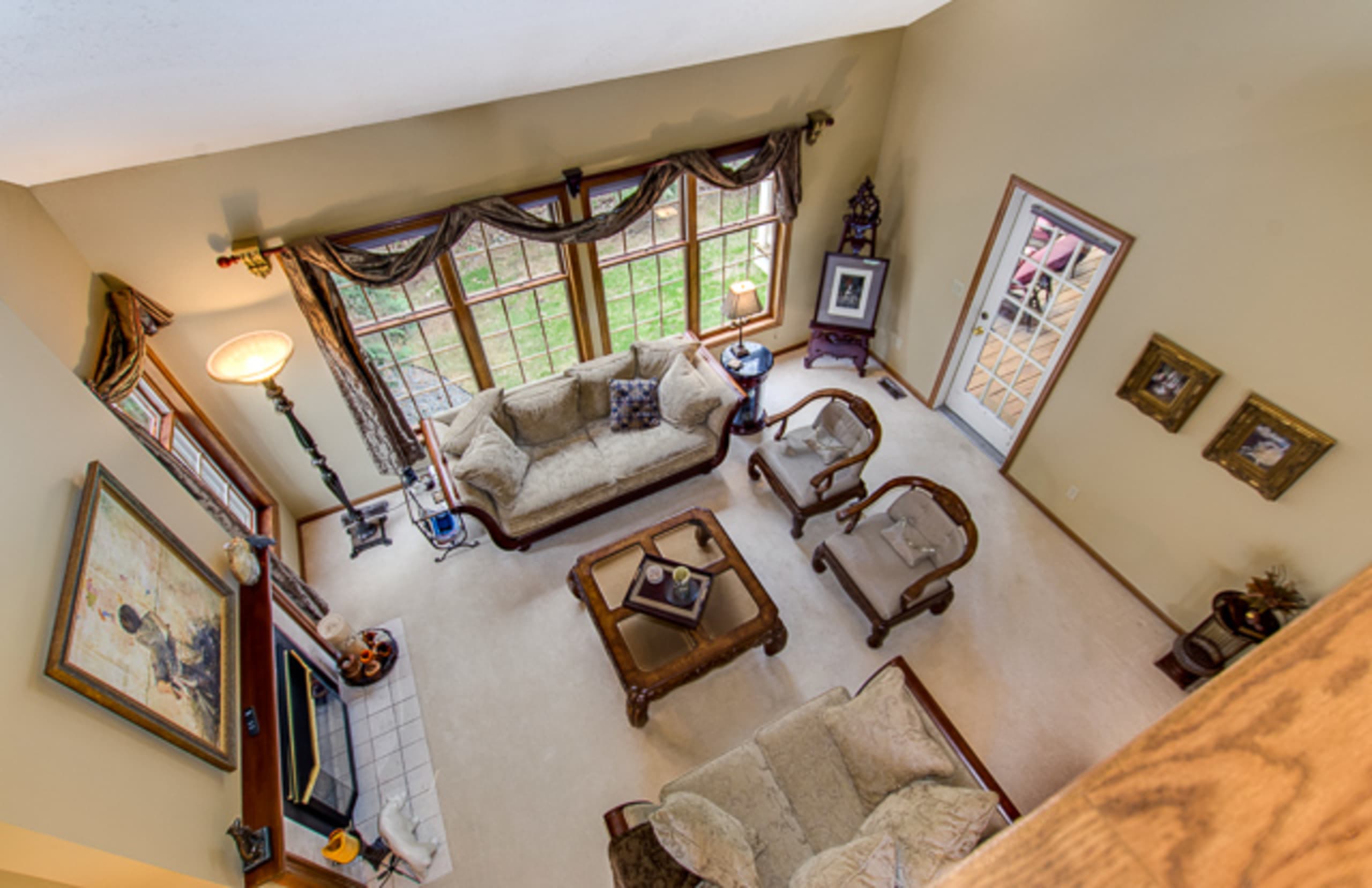 inception-app-prod/Mzk4NDIzMmQtZDE4NC00ZjQwLWIxZTctN2NiMjY4MTg4MDI3/favicon/2015/11/greatroom %281%29.jpg