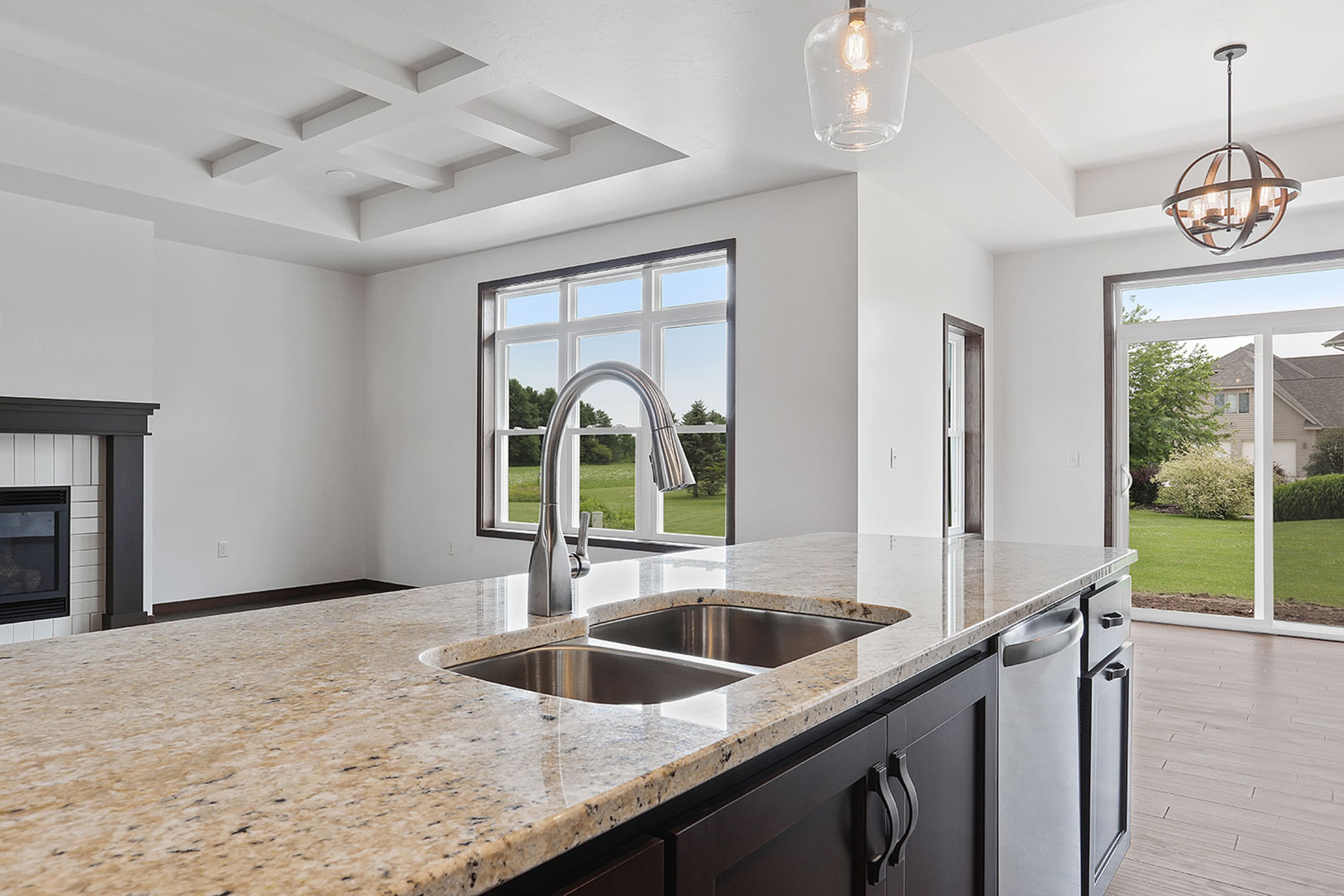 inception-app-prod/NTYxOThiYmUtZGQ4YS00ZjZiLTllOWYtMTE3NDVkZTJkODM2/favicon/2019/01/New 2.jpg