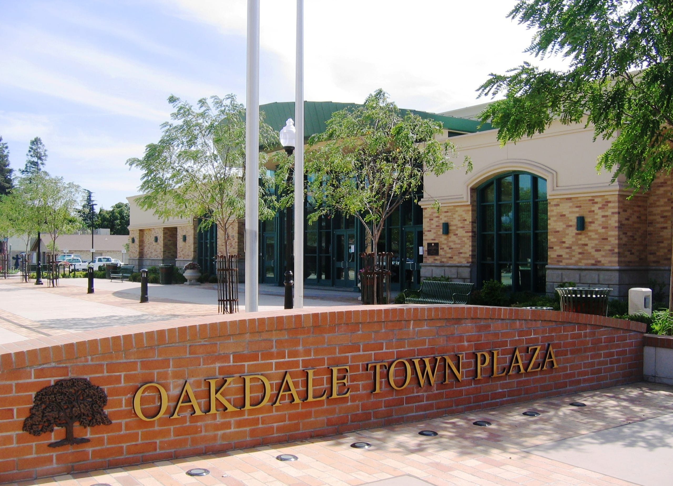 inception-app-prod/NTlkMzM2MDItNGEyZS00Yzc4LTllYjQtNDUxNzBlZTgwYWQ5%2Ffavicon%2F2015%2F01%2FTown Plaza.JPG