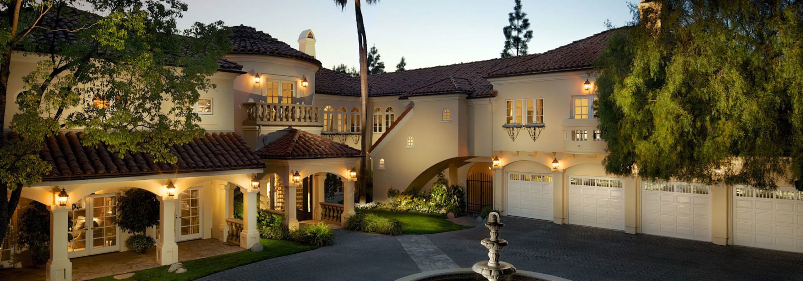 inception-app-prod/NjM0OWNlOTItNDBlMi00NmE3LWJlZmEtZWJkMjg0Y2JjMjAz/favicon/2015/10/house country.jpg