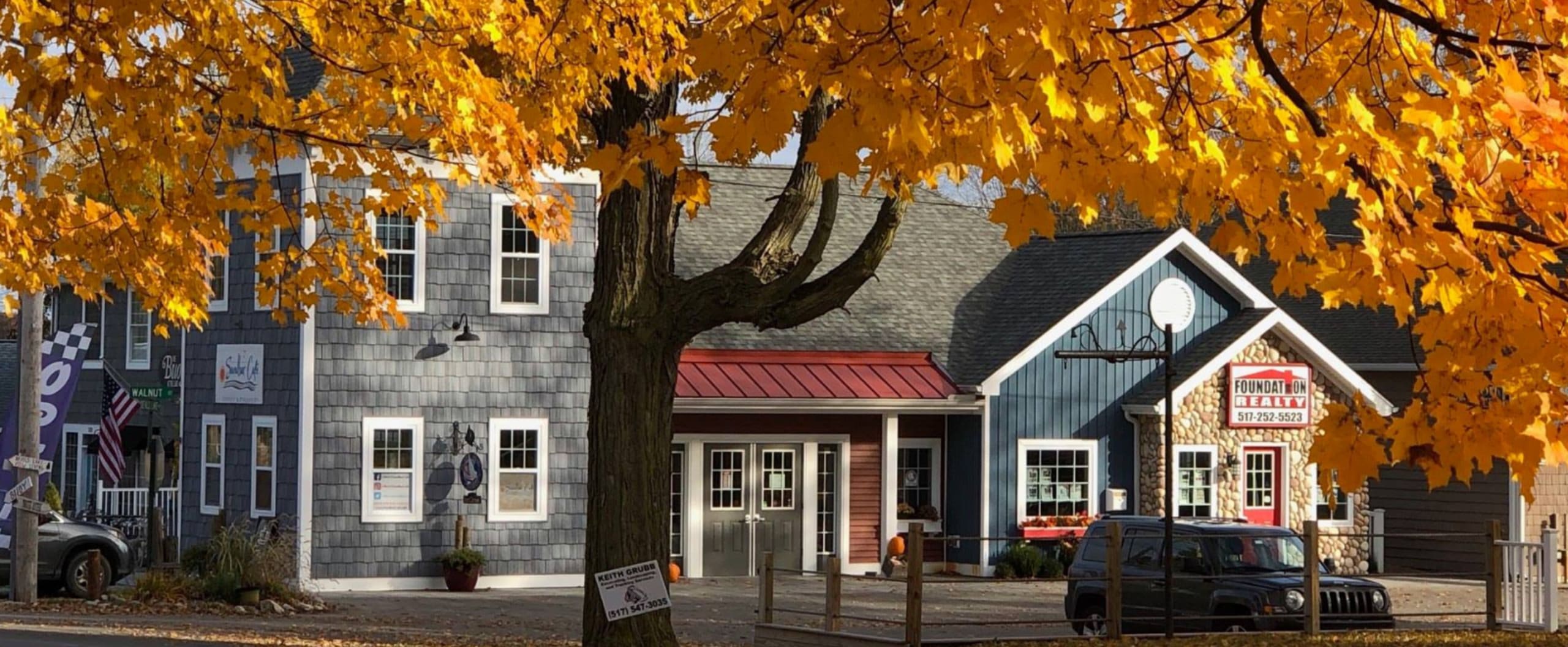 inception-app-prod/NzhmZWVhYTAtMTgzZS00NzRmLTlhMWQtMTBjYWM5YzZlNDBm/favicon/2019/02/web banner - holly.png