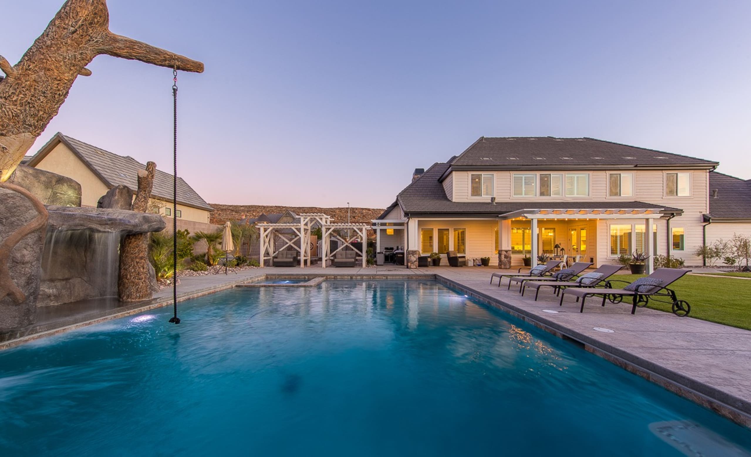 Langston-Shaw Realty Group inception-app-prod/OTkyMGNkYTUtMmRiYy00MDI4LWI2MWItMTkzMzAxODA2NjQ5/content/2020/08/4080southlittlevalleyrd-52-2.jpg