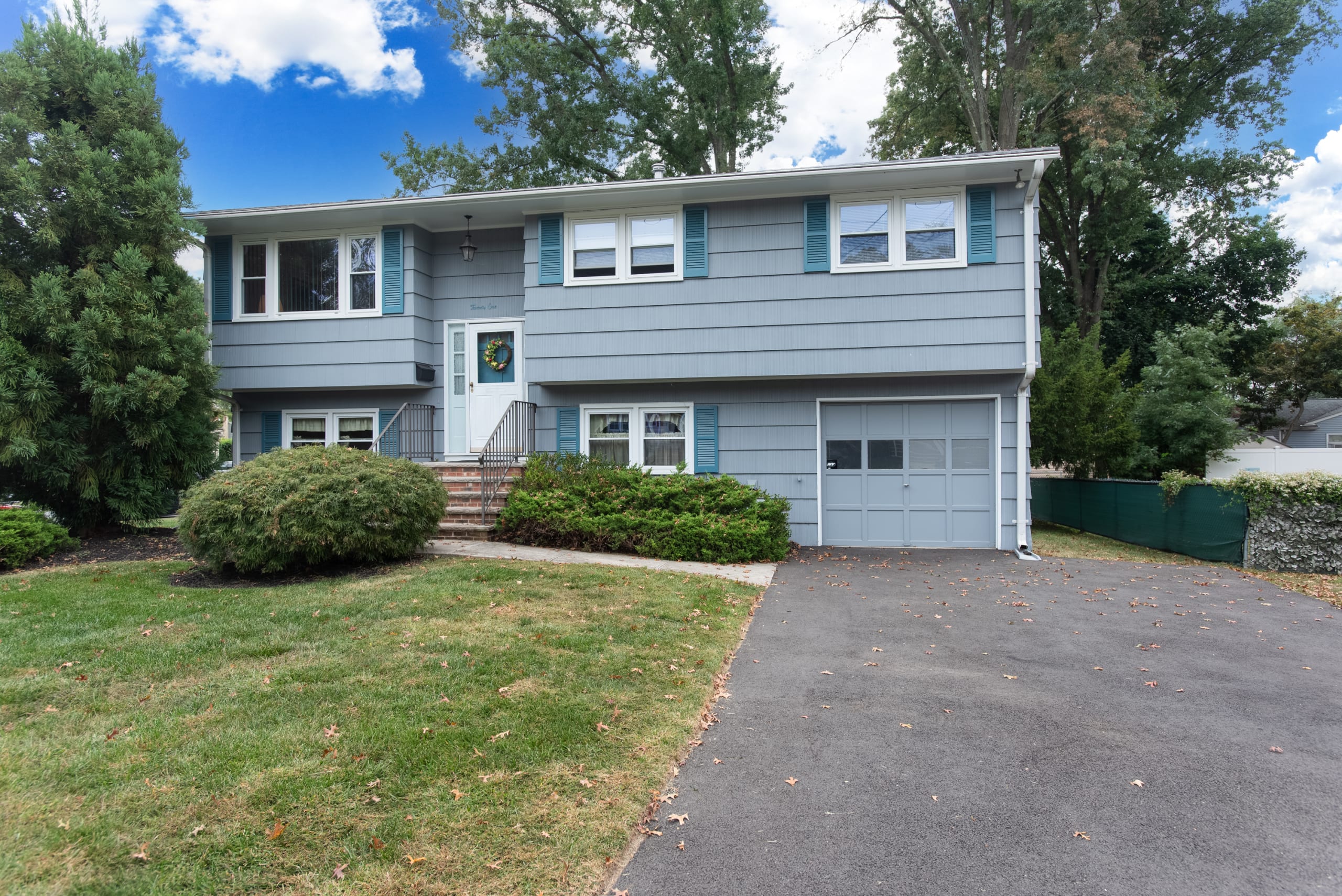 Roseann OKeefe inception-app-prod/Y2I2NWMzYWEtYmM5Zi00NjhkLWExNzYtZTNlNzg1MDBkNjc4/content/2024/12/587afb193dd5cf547ab3caa8f2d26a754cdc1397.jpg