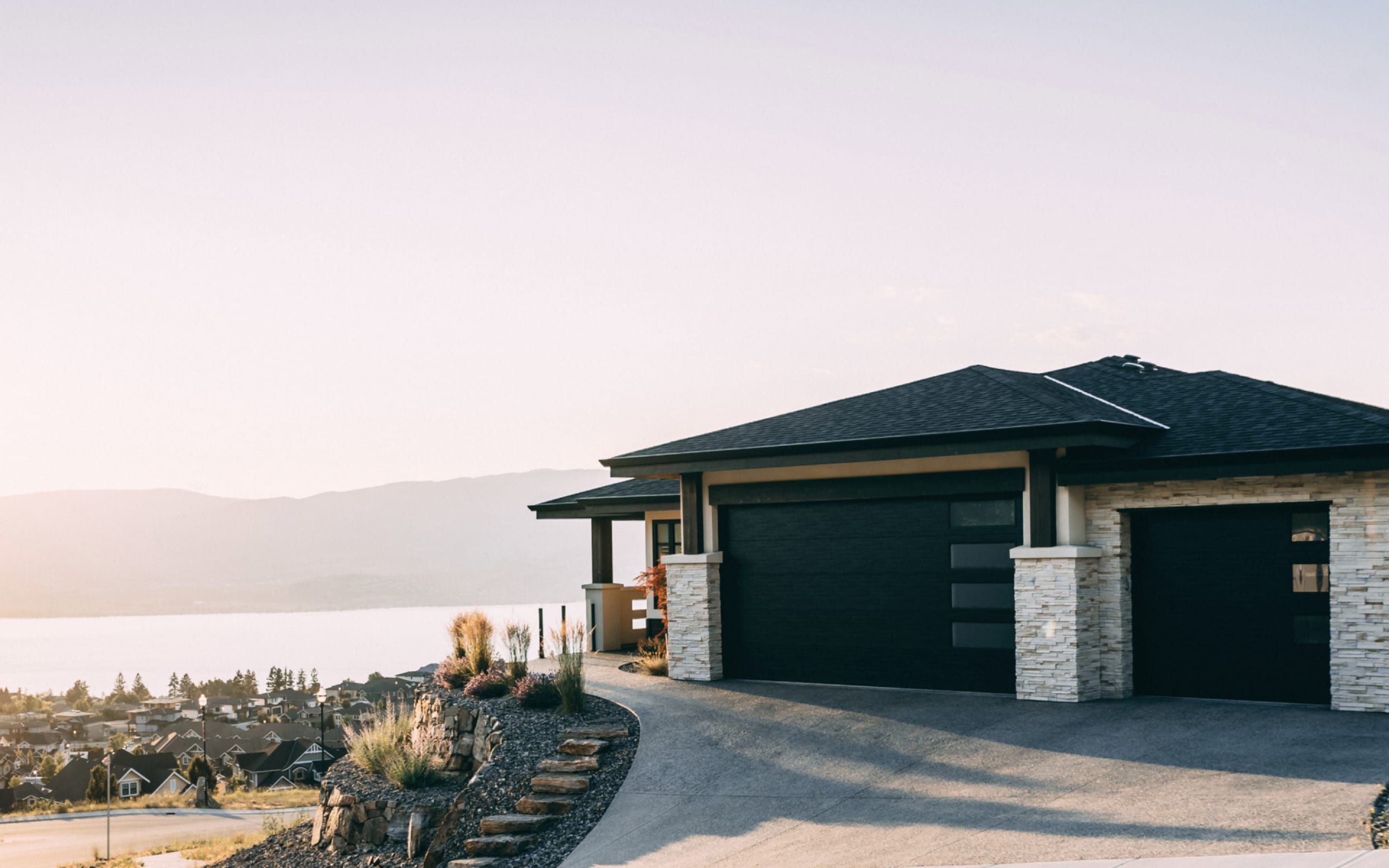 Alejandro Lopez inception-app-prod/YmI4ZWFlZWEtNjUyZC00NjRhLTlkNTgtY2M2MGUyYzEwNzRi/content/2019/12/herocanyon11.png