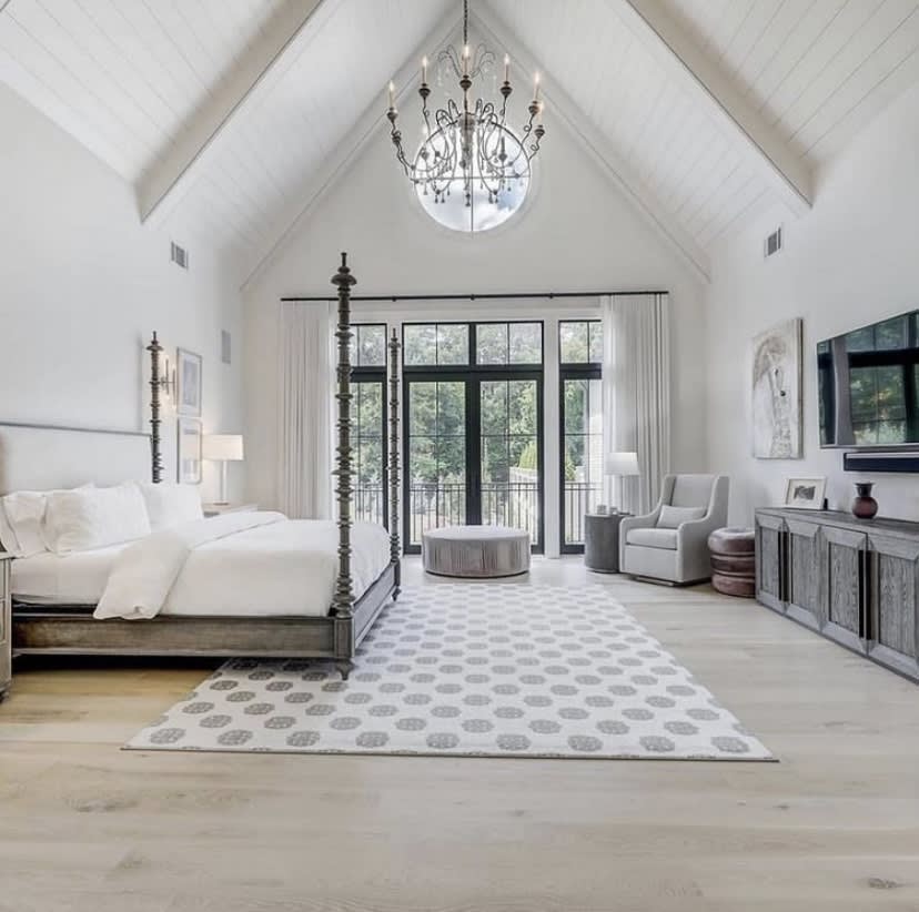 Binnie Bianco inception-app-prod/OWZlZDI5ZDktNzM4OC00NDc2LWIyZDMtYmE1NmNjNGE1MTJl/content/2021/07/WebsitePic-MasterBed.jpg