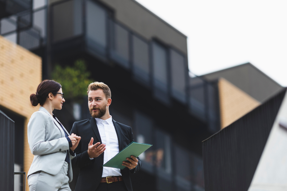 Working with a Realtor Who Knows Incentive Trends