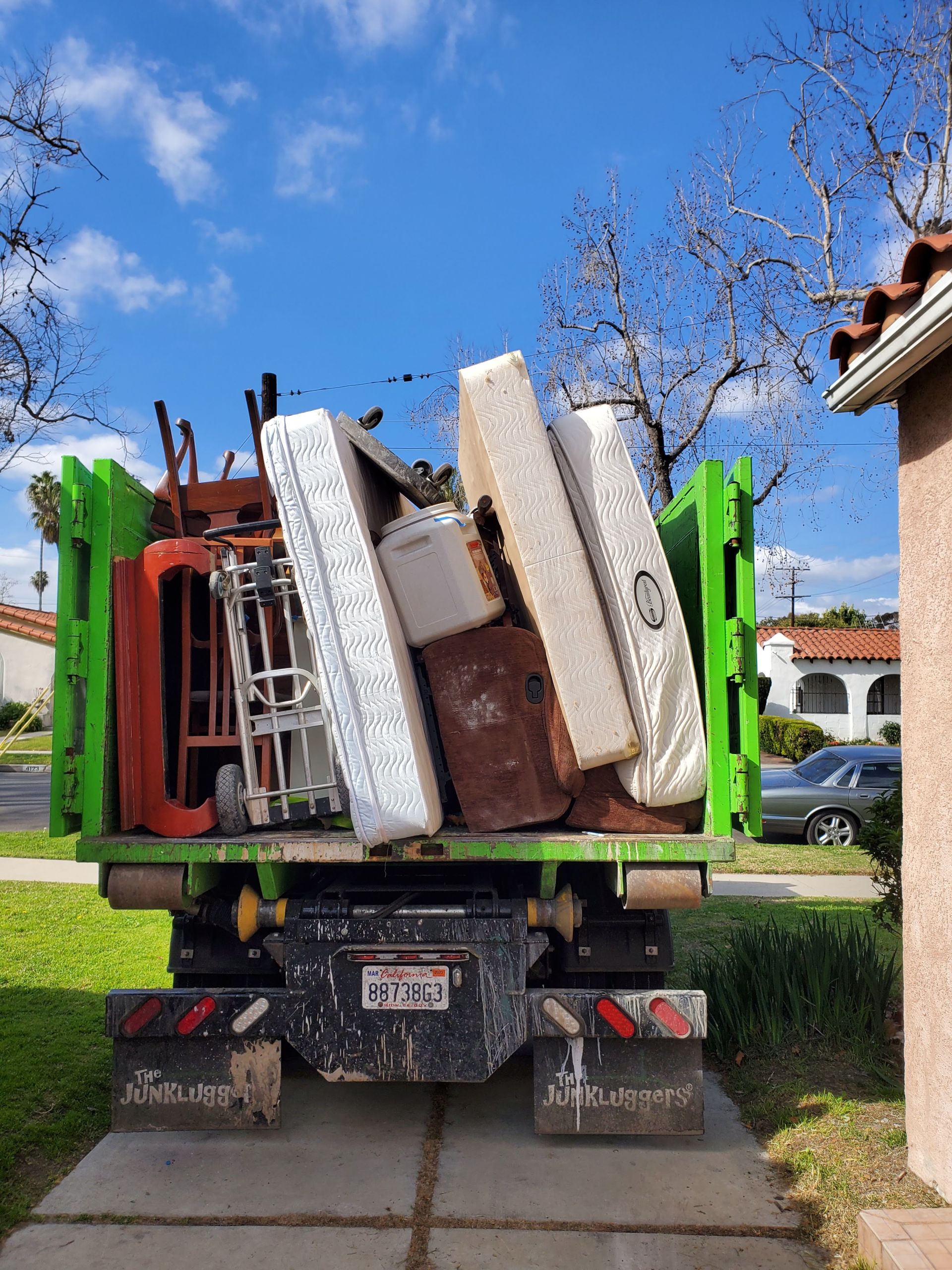 Junk hauler