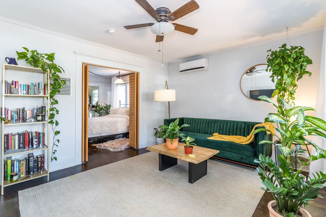 Bellevue - Duplex - Smaller Unit
