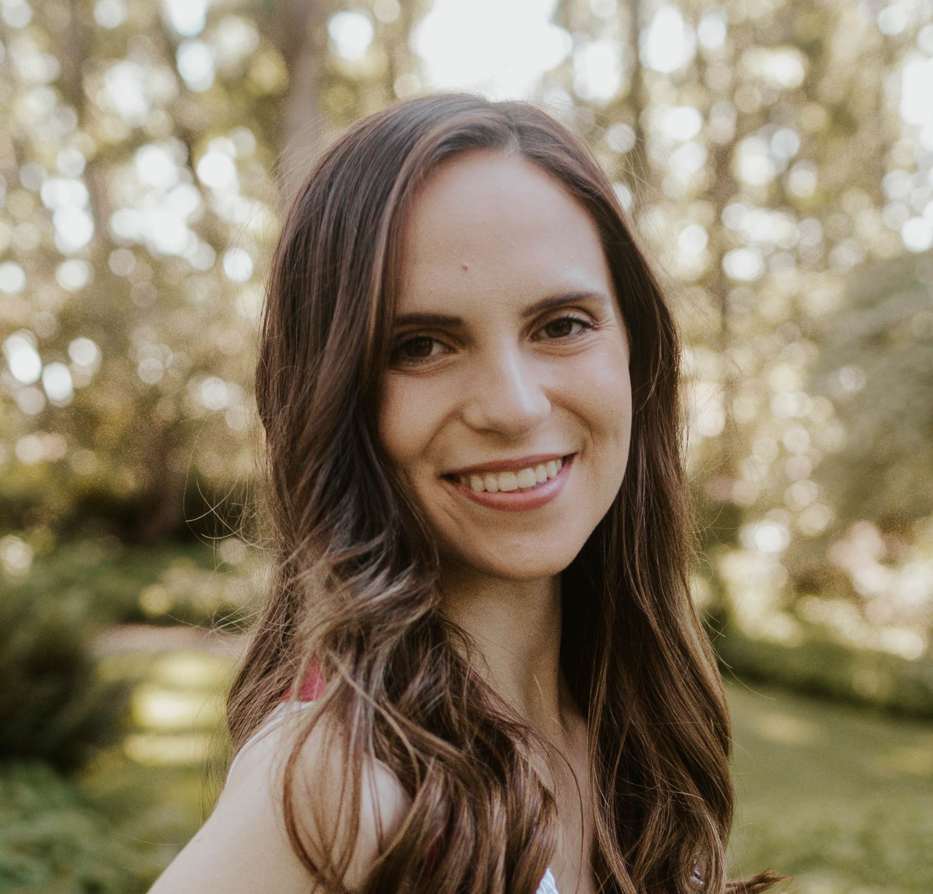 Laura Headshot