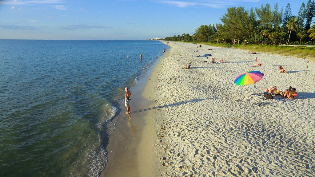 White-sand Gulf Coast beach and calm shoreline near Longboat Key