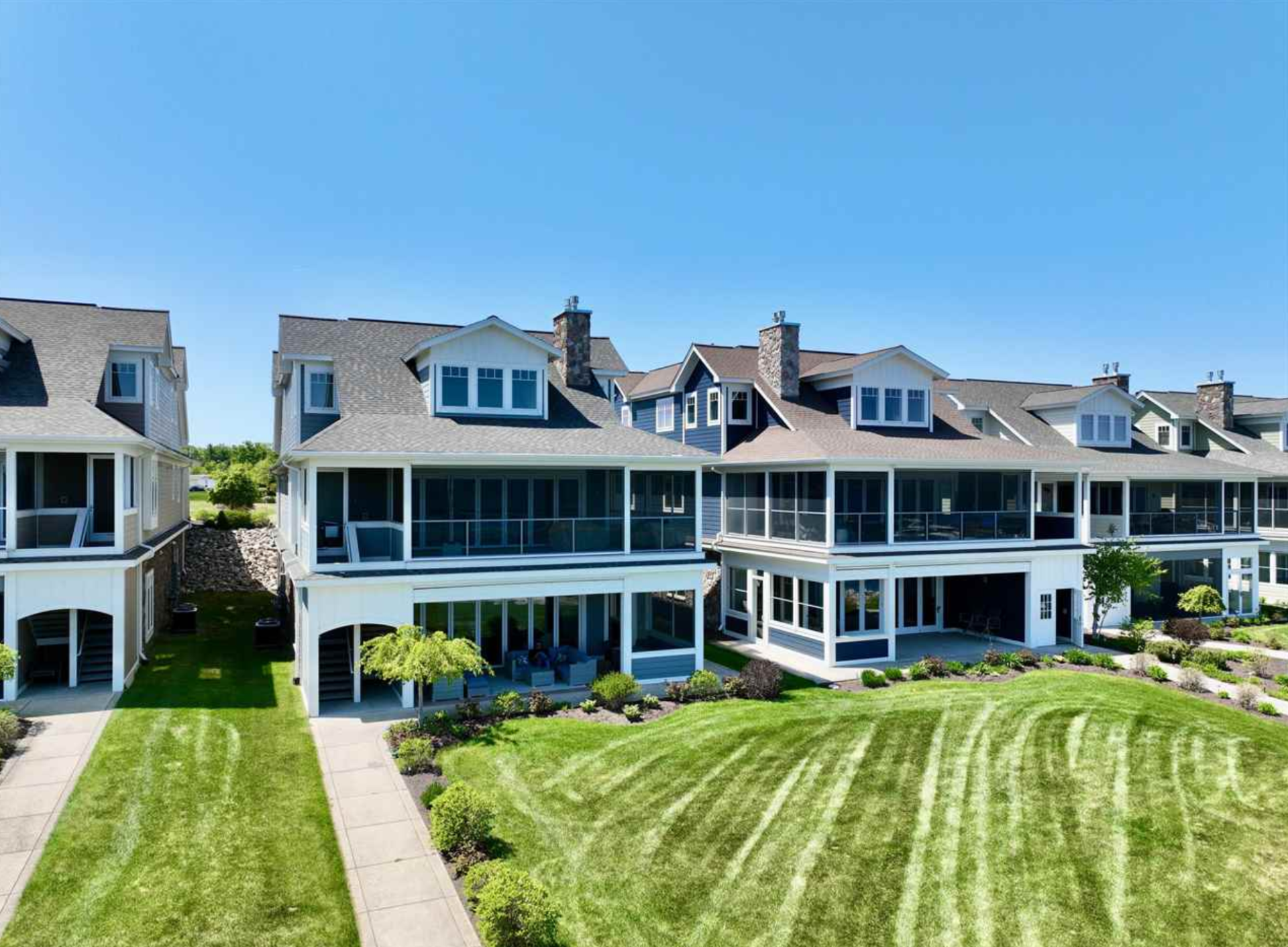 Sommerset Pointe Lake Charlevoix Real Estate