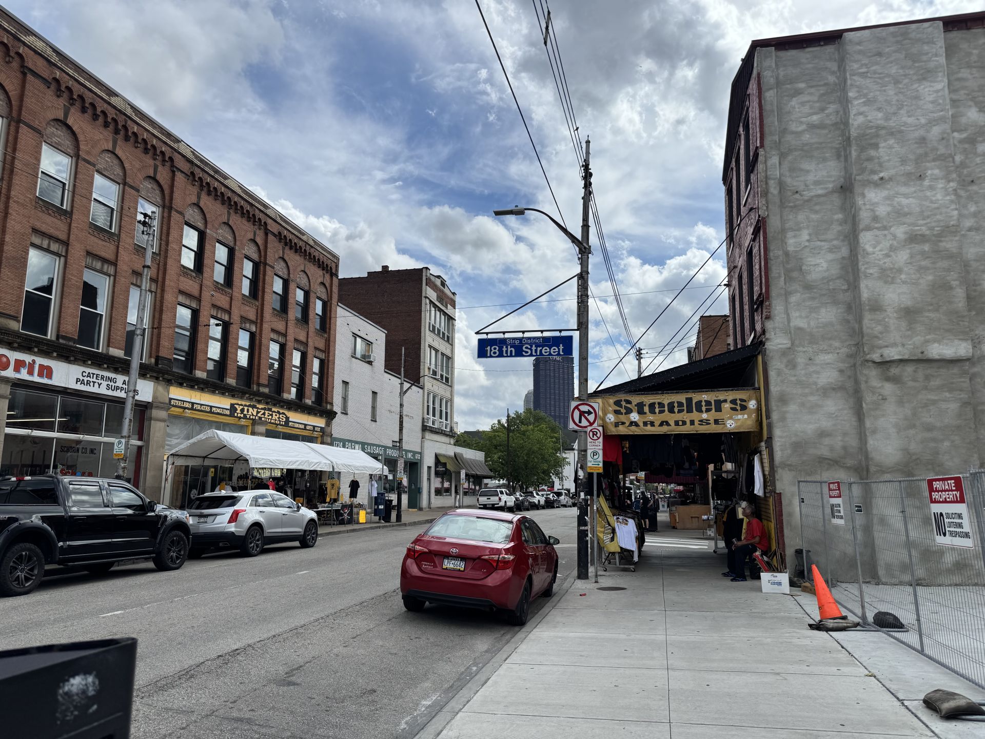 Penn Avenue Storefronts in Strip District Penn Avenue shops near Strip District homes for sale