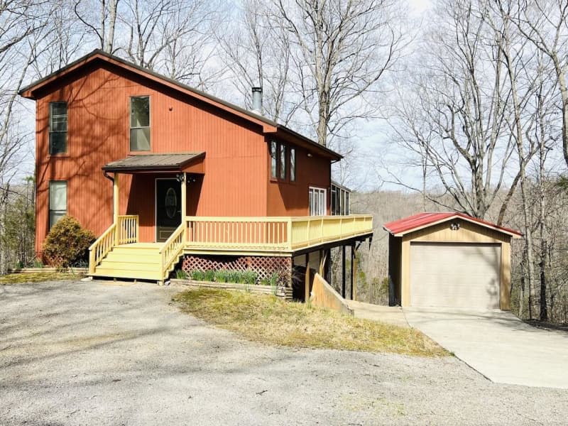35 Point Rd, Jamestown KY 42629