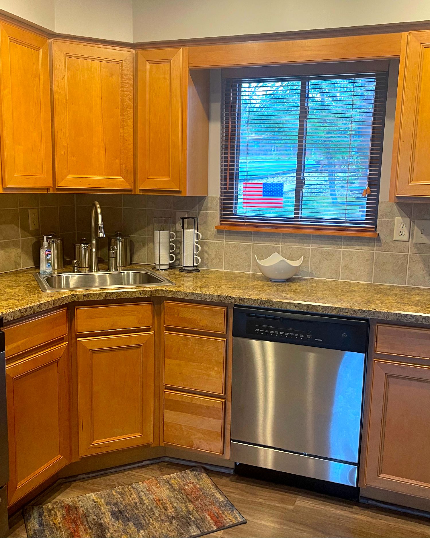 145 State Park Rd E3, Jamestown KY 42642 Listing Price: $149,00 Sold Price: $139,500