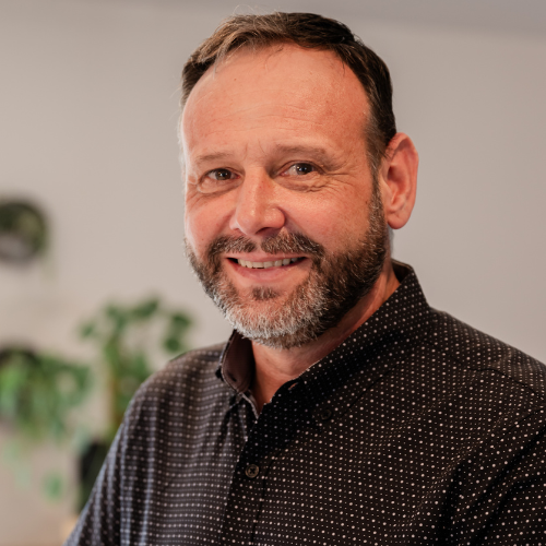 Headshot of Robert Mortell