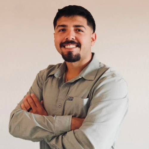 Headshot of Luis Cruz