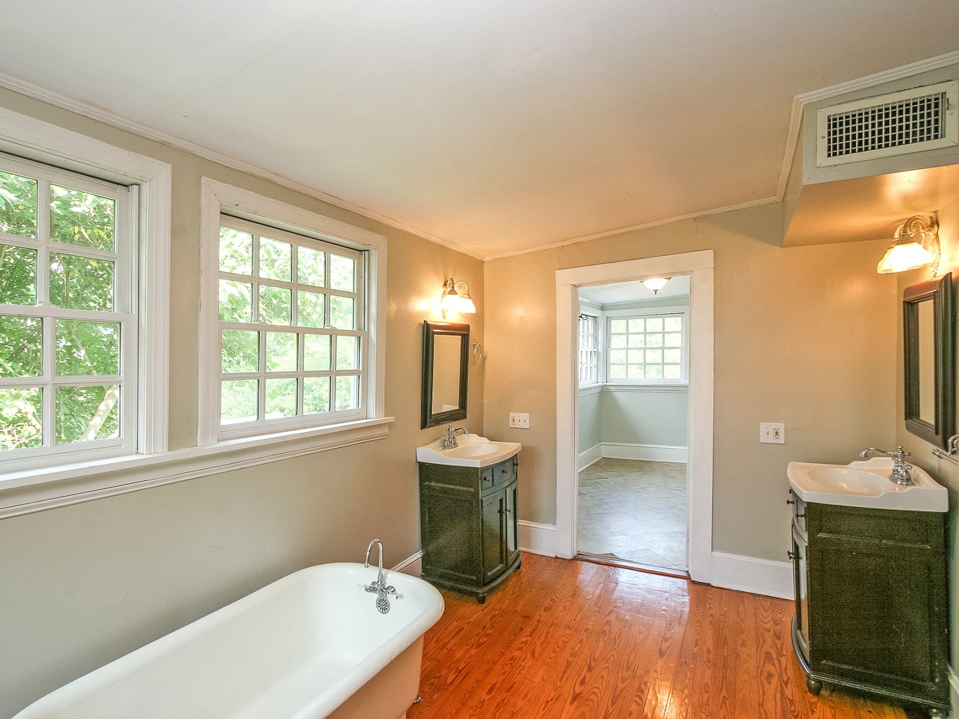 159 Union Street South, Concord