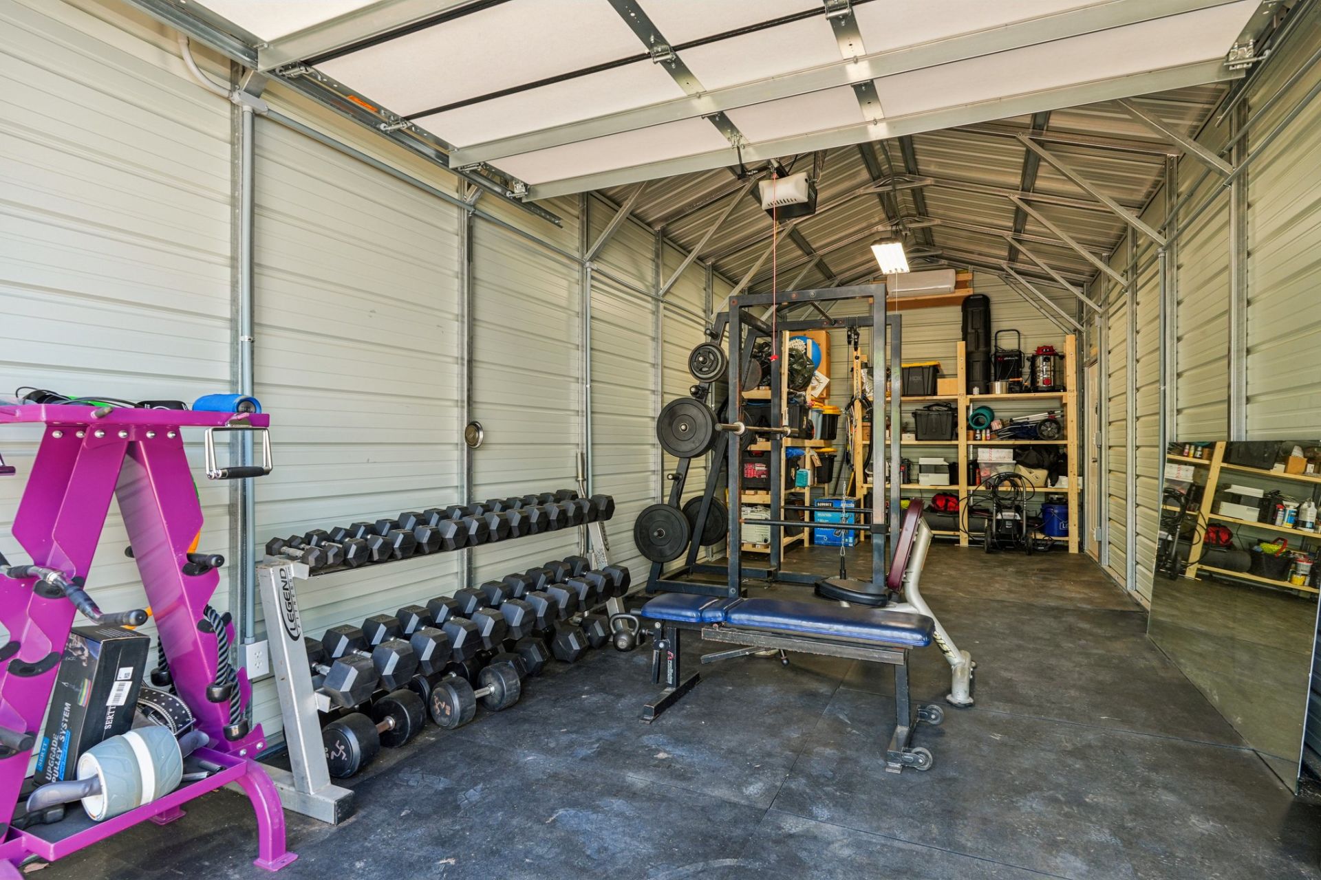 Detached garage with workshop potential in Windsor Park Charlotte