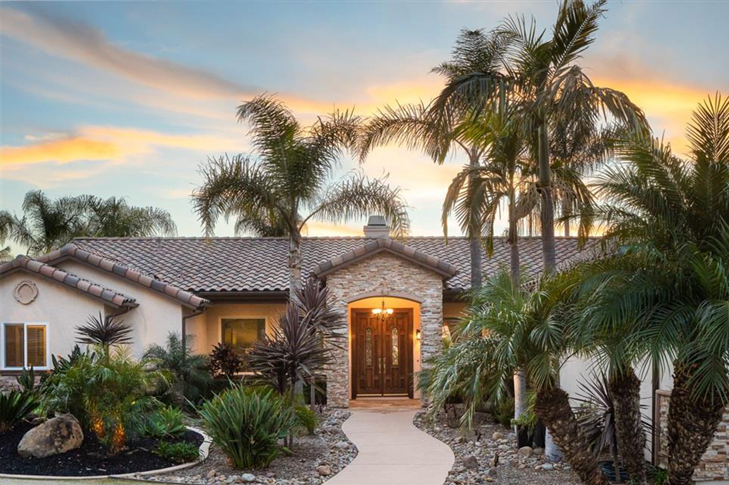 15774 Sunset Dr