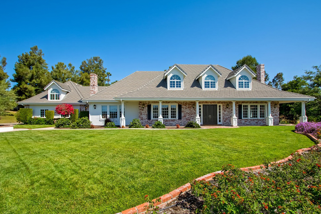 3270 Violet Ridge