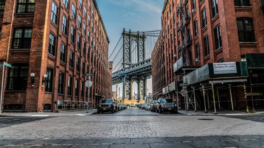 brooklyn bridge with historical urban spaces