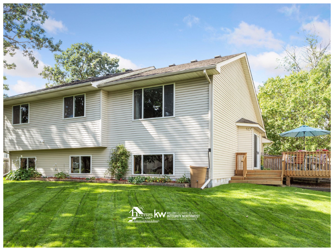 9179 Zumbrota Street NE, Blaine - deck