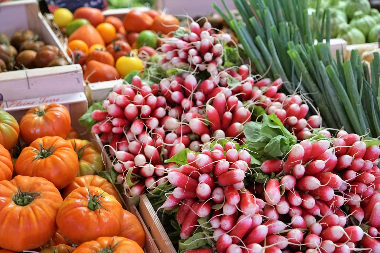 Gina Sharma Team Farmers Market