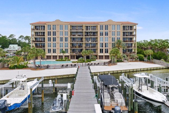The Yacht Club