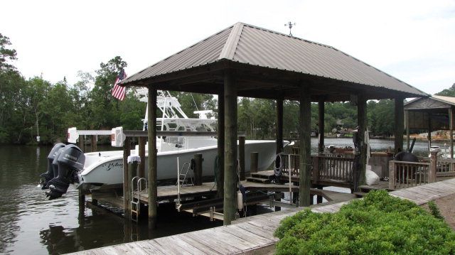 Fish River boat house
