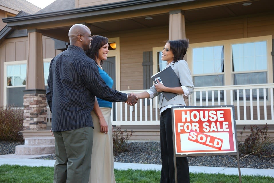 Realtor with Clients