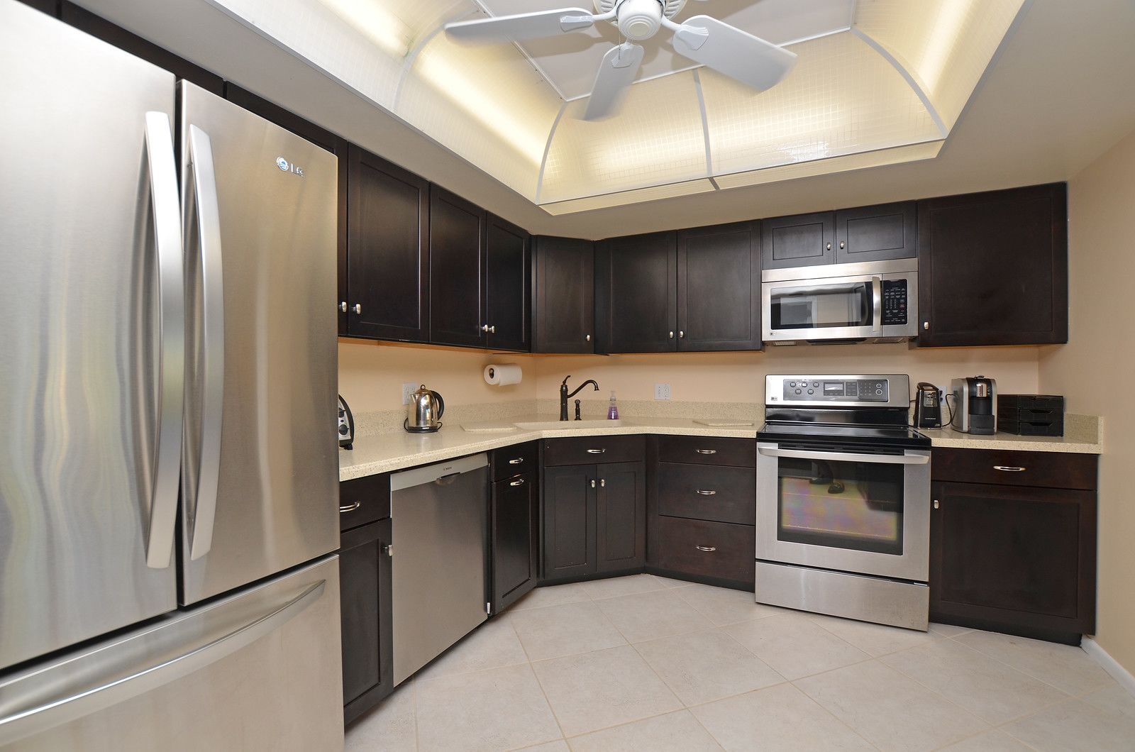 Naples Bath and Tennis Homes Kitchen 