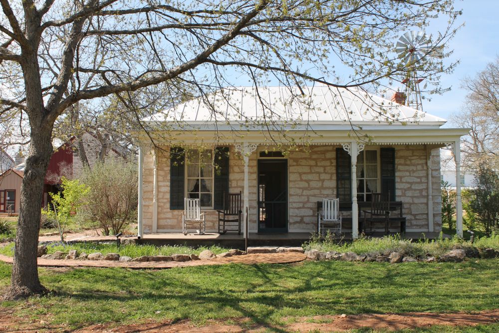 Southern-Farmhouse-Living Southern Farmhouse Living