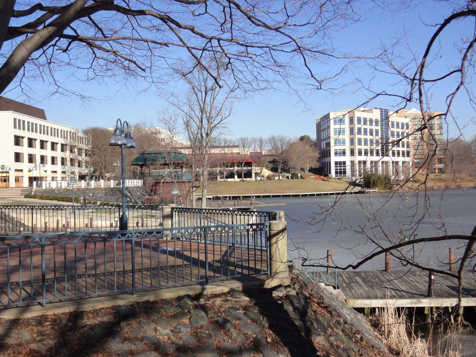 Mixed-use town center environment in Howard County, Maryland